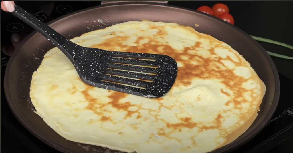 Αντιπαραδοσιακά λαζάνια pancake με μπεσαμέλ, κιμά και τυρί