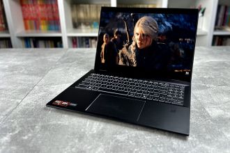 MSI Summit A16 AI+ - παρακολούθηση ταινιών