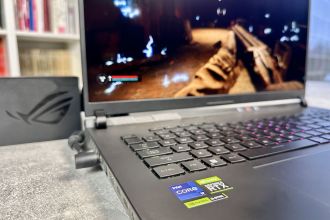 ASUS ROG Strix SCAR 18 - στο φορητό υπολογιστή ASUS SCAR 18